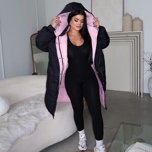 REVERSIBLE LONG PUFFER JACKET COAT WITH HOODIE - PINK / BLACK